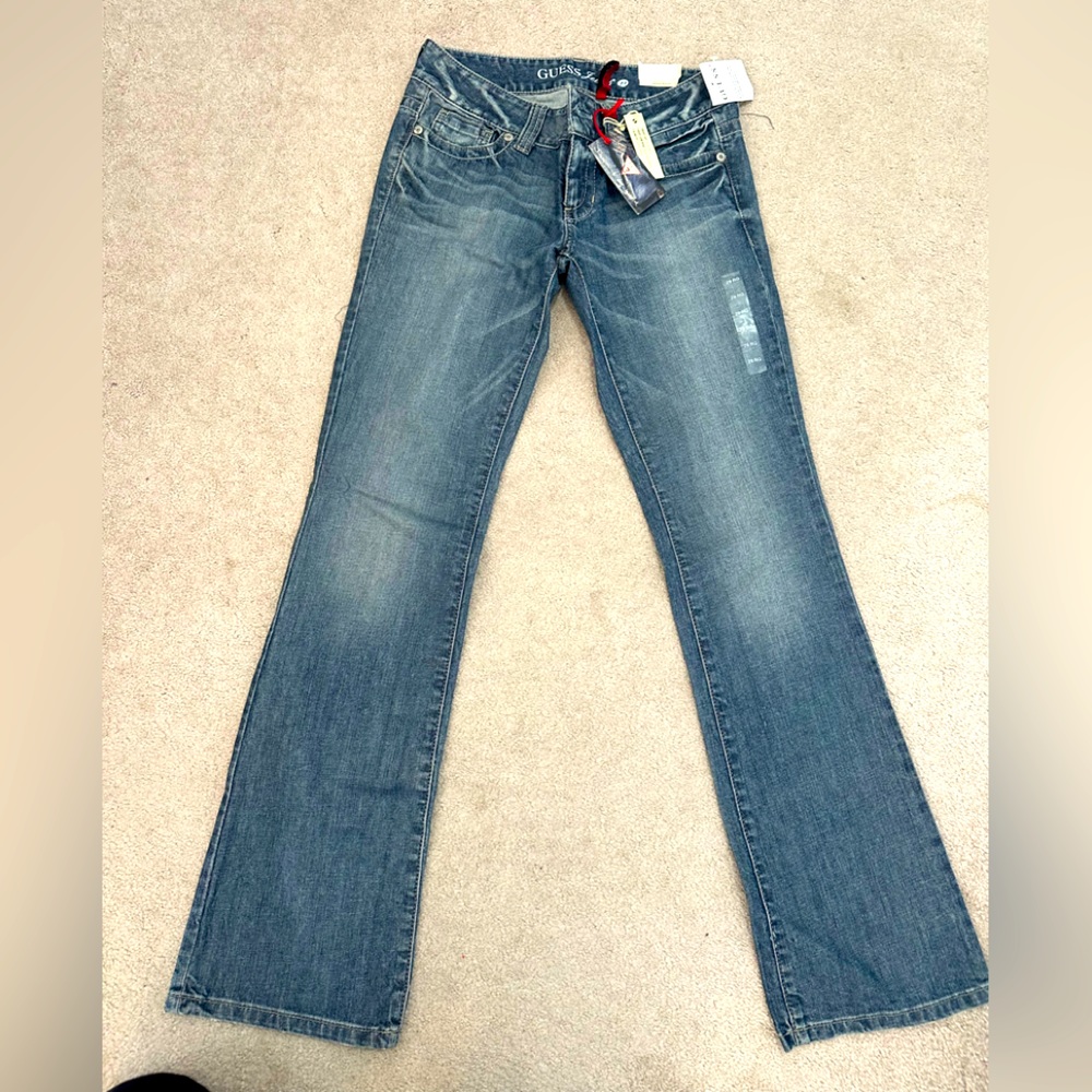 Nwt guess daredevil women’s jeans, size 29